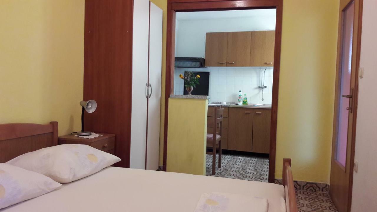 Apartmani Ante Trogir Exterior foto